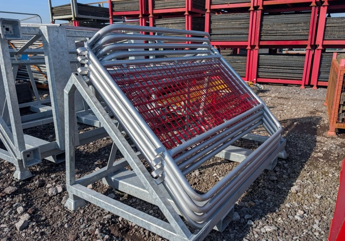 MET Police Barrier Stillage